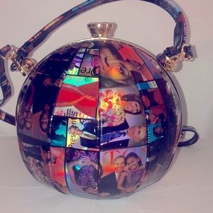 Micheal & Obama round clutch bag